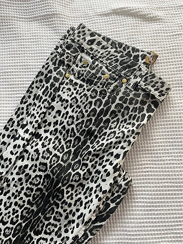 Leopar desenli Pantolon
