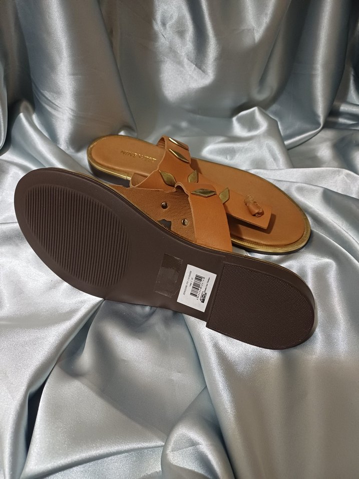 Kahverengi Deri Tokalı Kadın Terlik - Görsel 4