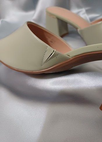 39 Beden yeşil Renk ninewest kadın terlik