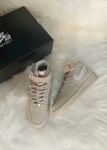 Bej Nike Air Force 1 Süet Kadın Spor Ayakkabı - Görsel 9