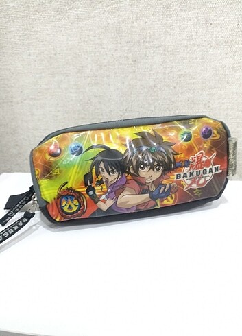 Beden Renk Bakugan kalem kutusu