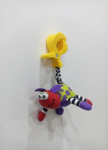 Playgro titreşimli uğur böceği.