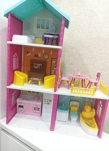Beden Barbi evi uc katli