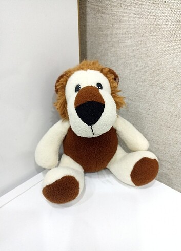 Peluş aslan