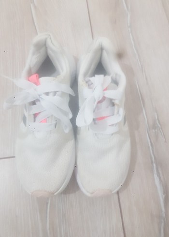 Beyaz Kadın Spor Ayakkabı Elastik Detaylı - Görsel 2