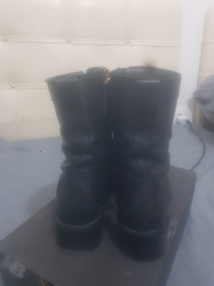 Siyah Deri Gotik Tokalı Kadın Bot - Görsel 3