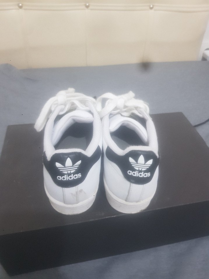 Beyaz Siyah Şeritli Spor Ayakkabı - Görsel 2