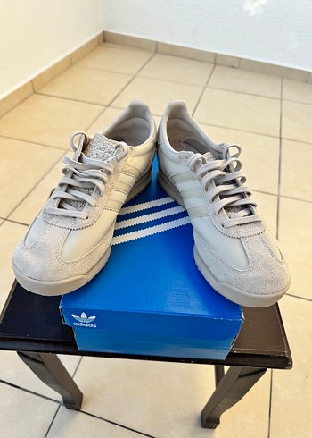 Adidas Suet Sneaker