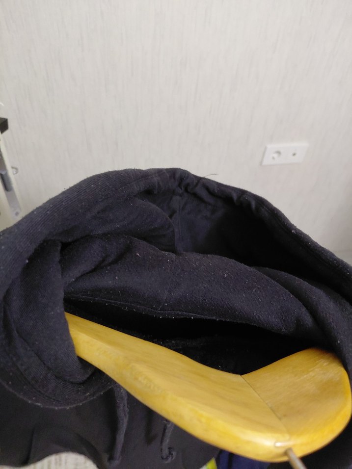 Siyah Kapüşonlu Rahat Kesim Sweatshirt - Görsel 2