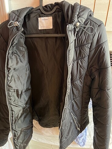 Bershka Şişme mont