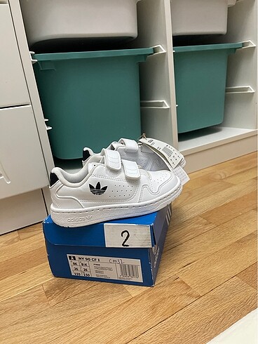 Adidas spor ayakkabı sıfır
