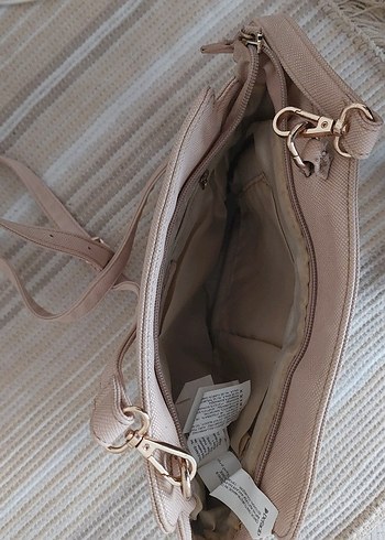 Bej Süet Tokalı Kadın Omuz Çantası - Görsel 6
