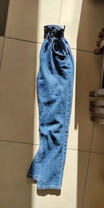 27 Beden Bel lastikli mom Jean pantolon