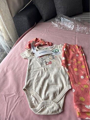 LC Waikiki Kız bebek takım