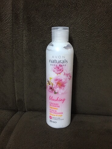 Avon naturels cherry blossom body losyon