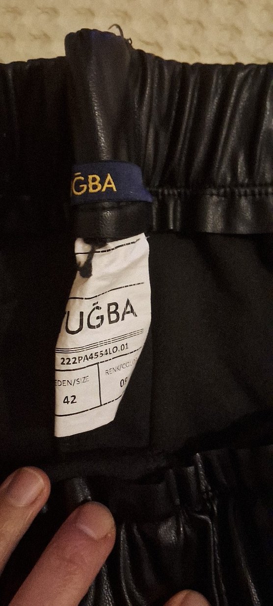 Tuğba Siyah Deri Kemerli Kadın Pantolon - Görsel 3