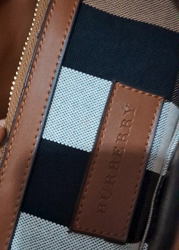Beden Burberry ASHBY HOBO İTHAL A kalite