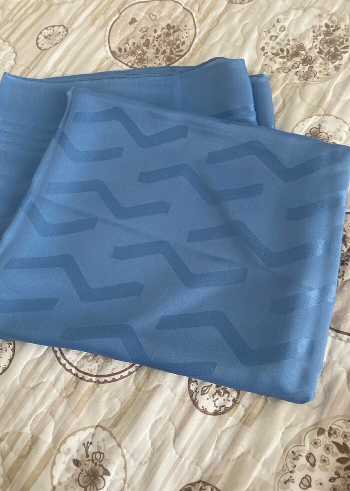 Kendinden desenli eşarp - Görsel 2