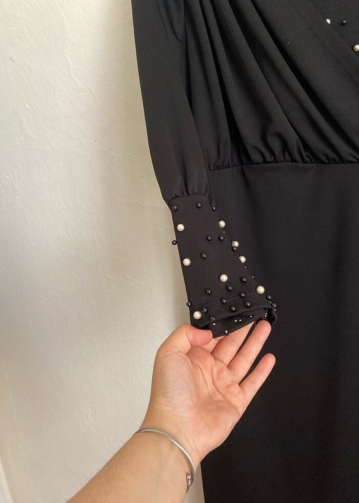 İncili elbise - Görsel 3