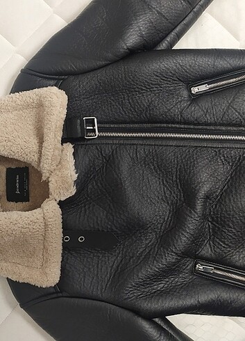 Stradivarius mont 
