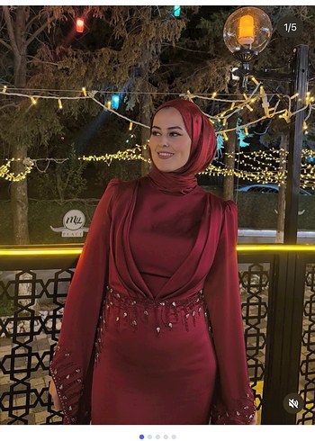 44 Beden bordo Renk Bordo Drapeli Uzun Abiye Elbise