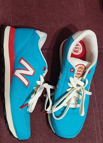 37,5 Beden Newbalance spor ayakkabi