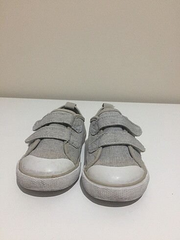 H&M 23 numara converse