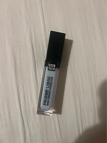 Givenchy Prisme Libre