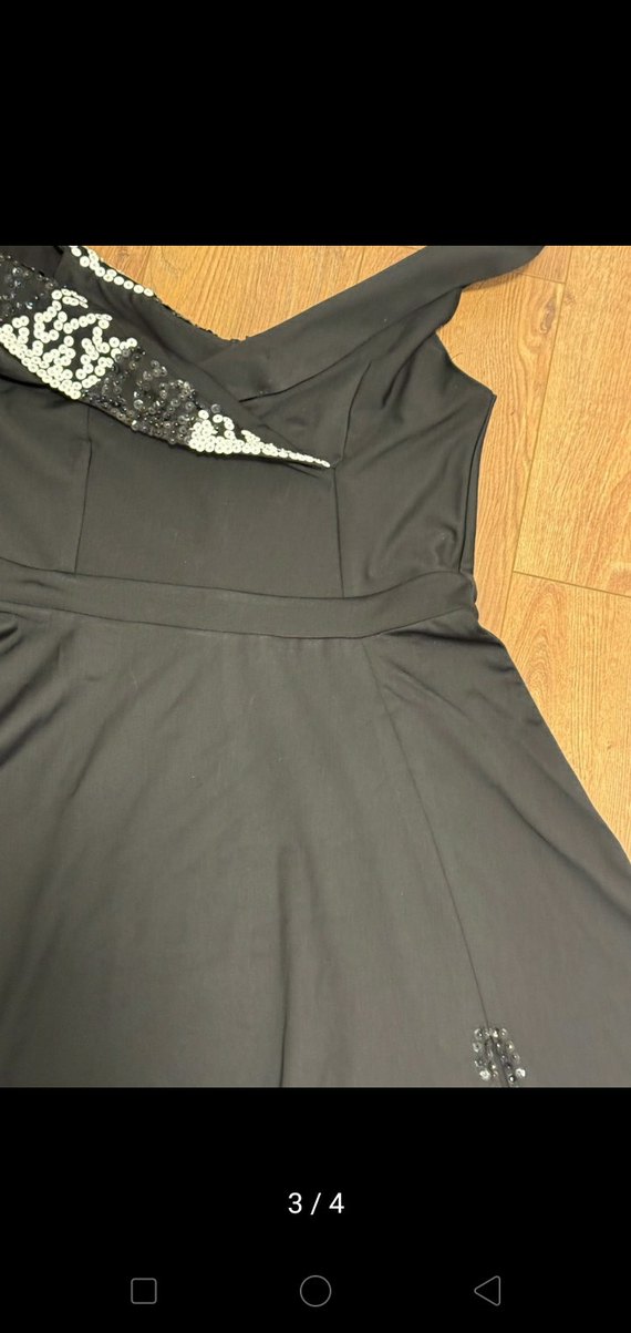 Nakışlı V Yakalı Uzun Siyah Kadın Elbise - Görsel 3