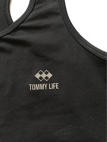 Tommy Hilfiger Sporcu atletı