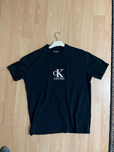 s Beden Calvin Klein Tişört