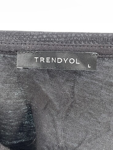 l Beden siyah Renk Trendyol & Milla T-shirt %70 İndirimli.