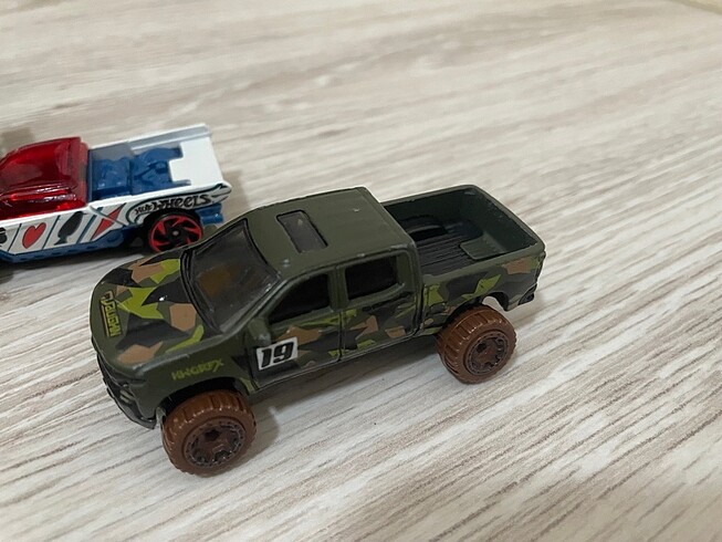  Beden Renk Hotwheels