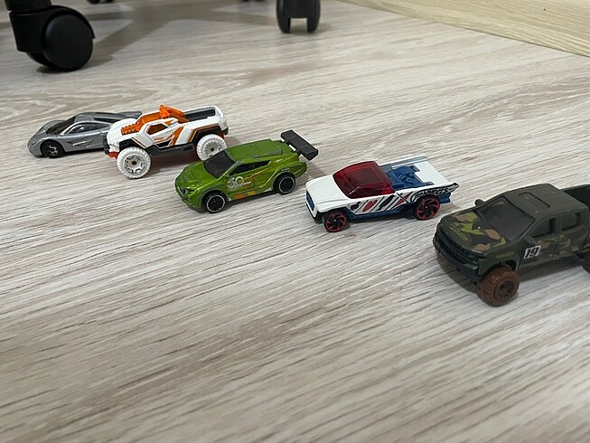  Beden Hotwheels