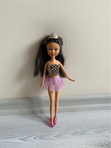 Barbie bebek