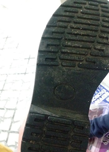 siyah rugan kız cocuk bot - Görsel 4