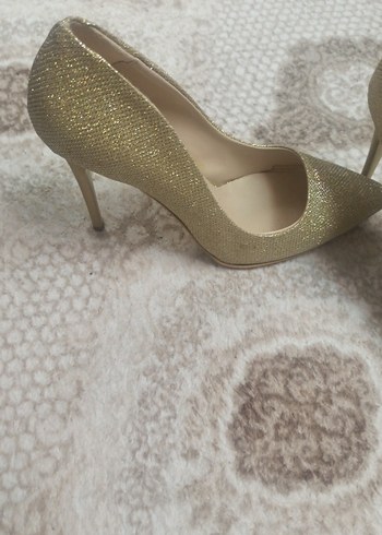 Altın Renkli Parlak Stiletto Kadın Topuklu - Görsel 2