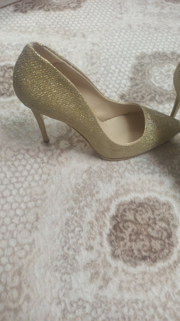Altın Renkli Parlak Stiletto Kadın Topuklu - Görsel 2