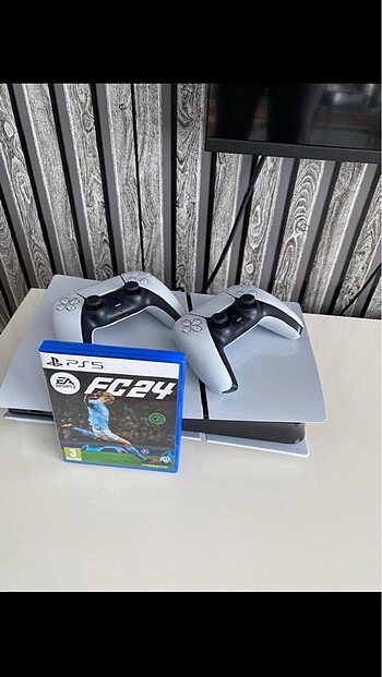 Playstation 5 ve FC24 cd