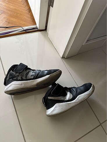 35 Beden siyah Renk Nike Basketbol Ayakkabısı 35
