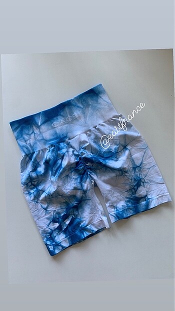 Oysho Oace büzgülü push up batik şort tayt
