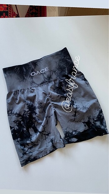 Oysho Oace büzgülü push up batik şort tayt