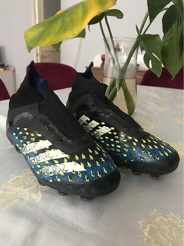 adidas krampon
