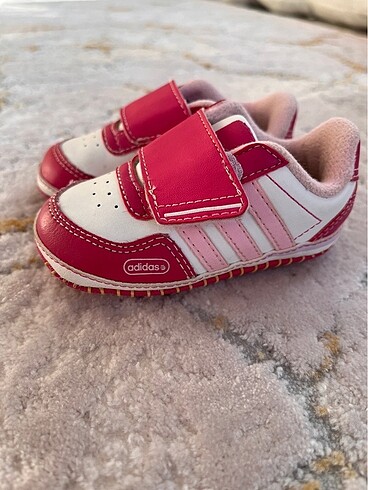 Adidas 18 numara kız bebek ayakkabı - Görsel 2