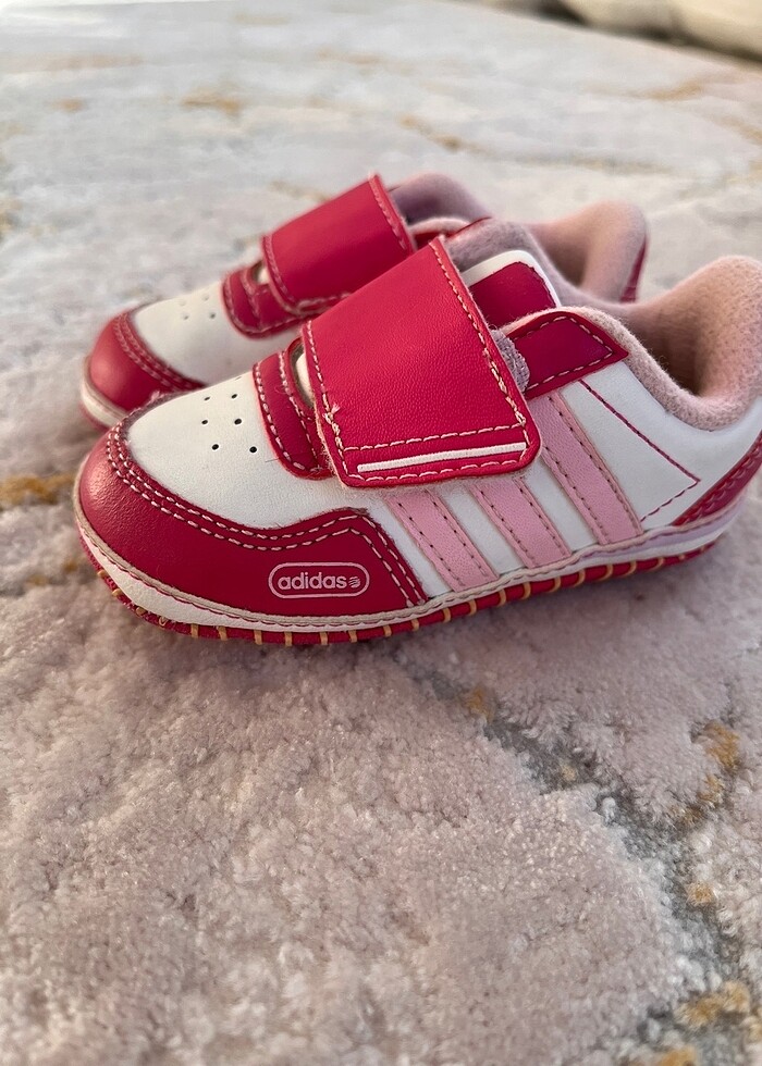 Adidas 18 numara kız bebek ayakkabı - Görsel 2