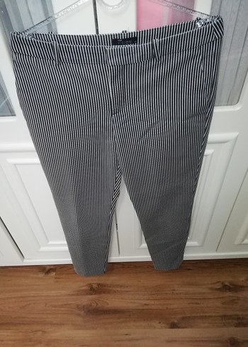 KALİTELİ MARKA HEPSİ ÇOK GÜZEL ÇEŞİTLİ BAYAN GİYİM EŞYALARI - Görsel 2