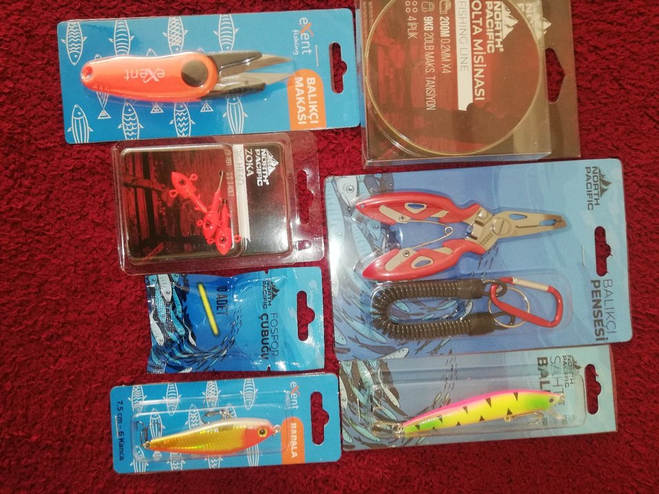 Renkli Balıkçılık Seti: Makas, Pense, Zoka ve Misina - Görsel 3