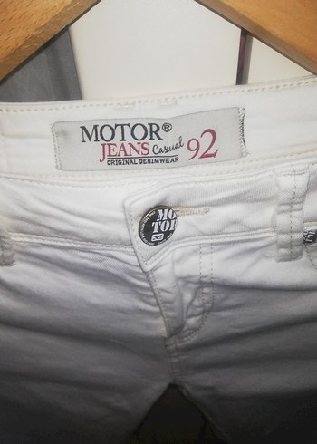 Düğmeli Beyaz Kadın Kot Pantolon - Görsel 7