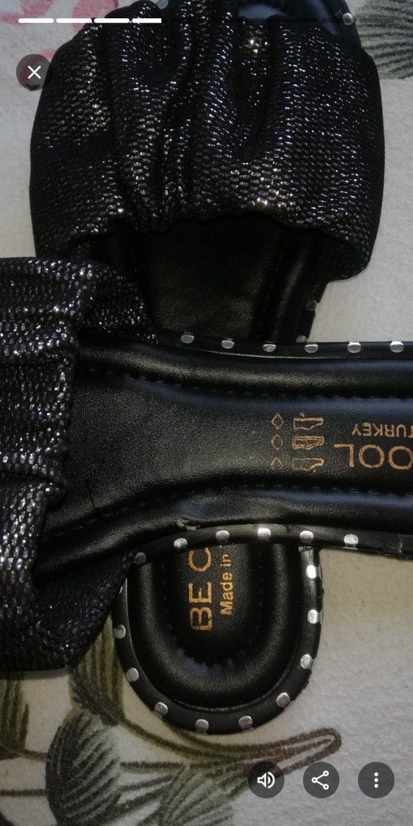 Gri Parlak Pliseli Dolgu Topuklu Kadın Terlik - Görsel 4