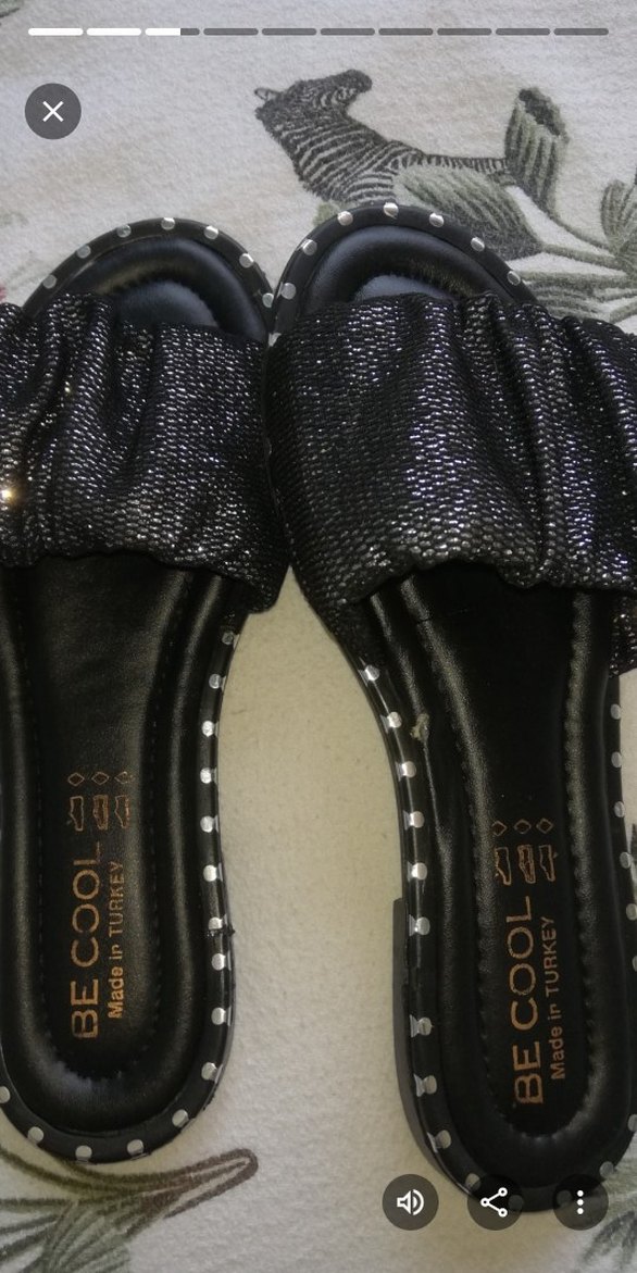 Gri Parlak Pliseli Dolgu Topuklu Kadın Terlik - Görsel 5